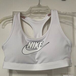 Nike Swoosh Bra